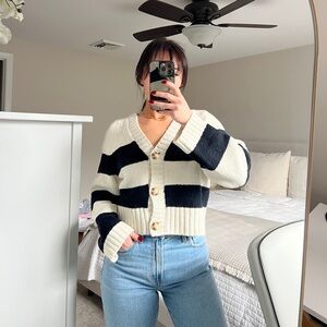Abercrombie Striped Black and White Women's Sweater